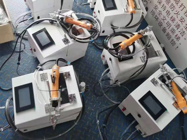 發(fā)貨給深圳公司的一批螺絲機(jī)